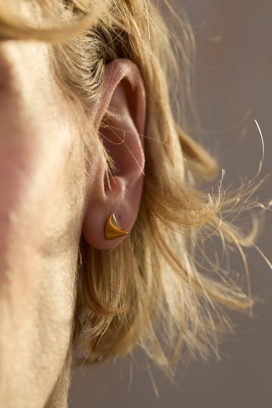 THORN EDGE STUDS – Minimal Thorn Earrings